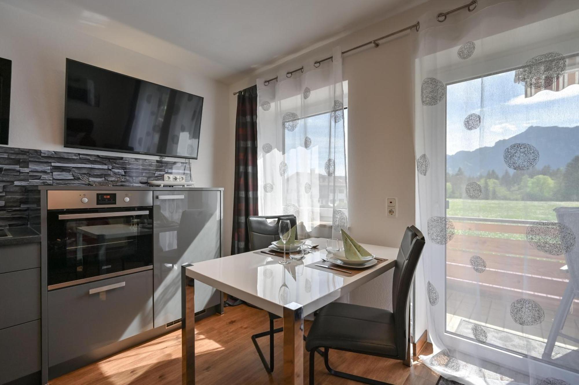 Ferienwohnung Herzstueck Im Haus Schlossblick Füssen Esterno foto